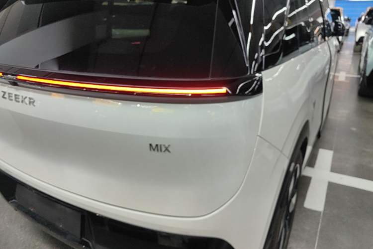 Used Zeekr MIX 2025 Intelligent Driving Version Right Rear Taillight