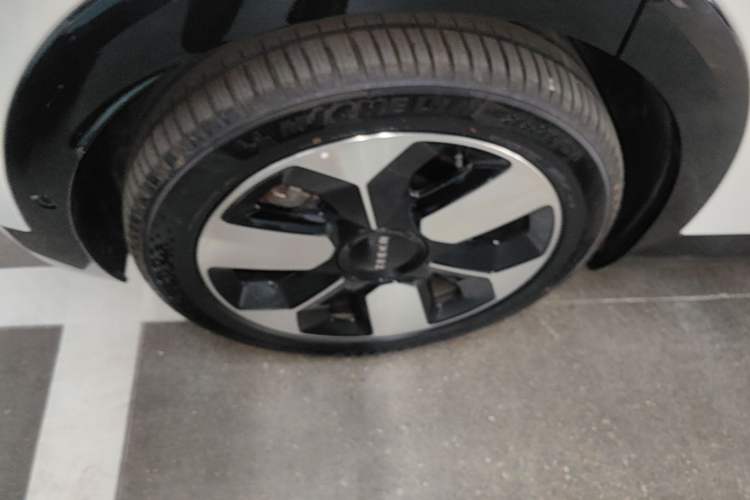 Used Zeekr MIX 2025 Intelligent Driving Version Right Rear Wheel Hub