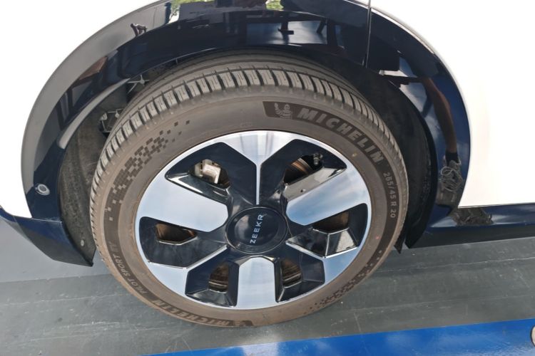 Used Zeekr MIX 2025 Intelligent Driving Version Right Rear Wheel Hub