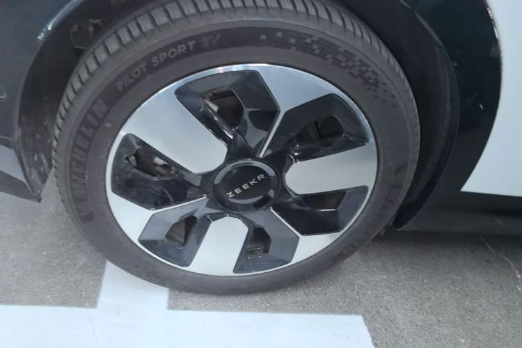 Used Zeekr MIX 2025 Intelligent Driving Version Right Rear Wheel Hub