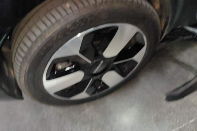 Used Zeekr MIX 2025 Intelligent Driving Version Right Rear Wheel Hub