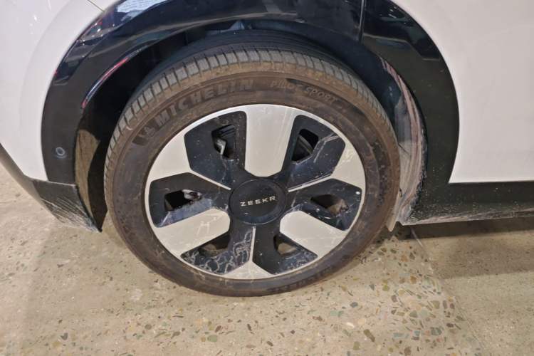 Used Zeekr MIX 2025 Intelligent Driving Version Right Rear Wheel Hub