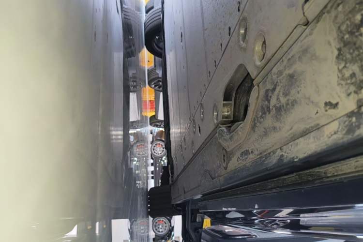 Used Zeekr MIX 2025 Intelligent Driving Version Right Side Sill