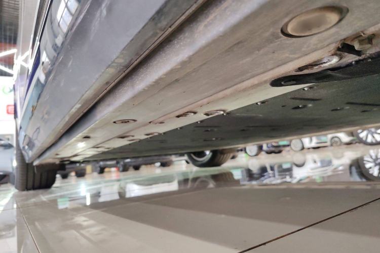 Used Zeekr MIX 2025 Long-Range Intelligent Driving Edition Right Side Sill