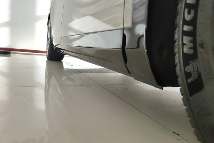 Used Zeekr MIX 2025 Intelligent Driving Version Right Side Sill