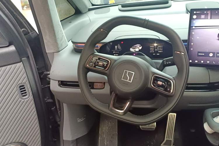Used Zeekr MIX 2025 Long-Range Intelligent Driving Edition Steering Wheel