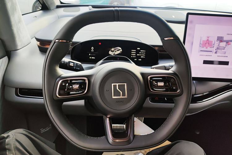 Used Zeekr MIX 2025 Long-Range Intelligent Driving Edition Steering Wheel