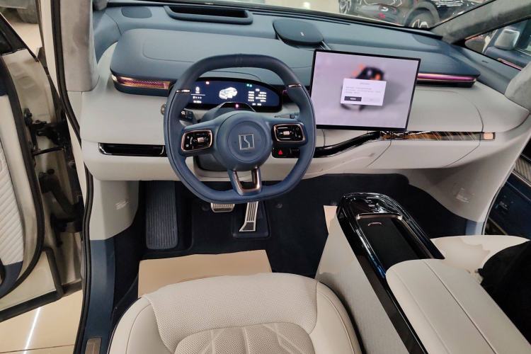 Used Zeekr MIX 2025 Long-Range Intelligent Driving Edition Steering Wheel