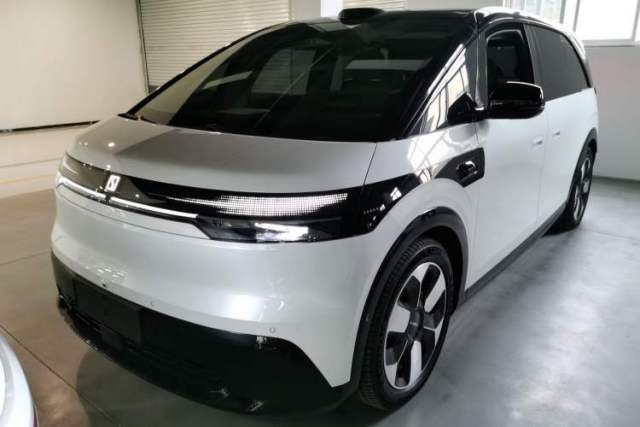 Used Zeekr MIX 2025 Intelligent Driving Version
