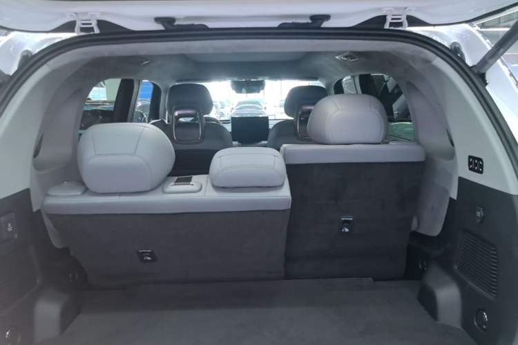 Used Zeekr MIX 2025 Intelligent Driving Version Trunk