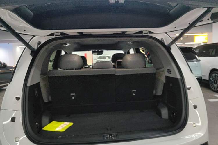 Used Zeekr MIX 2025 Intelligent Driving Version Trunk