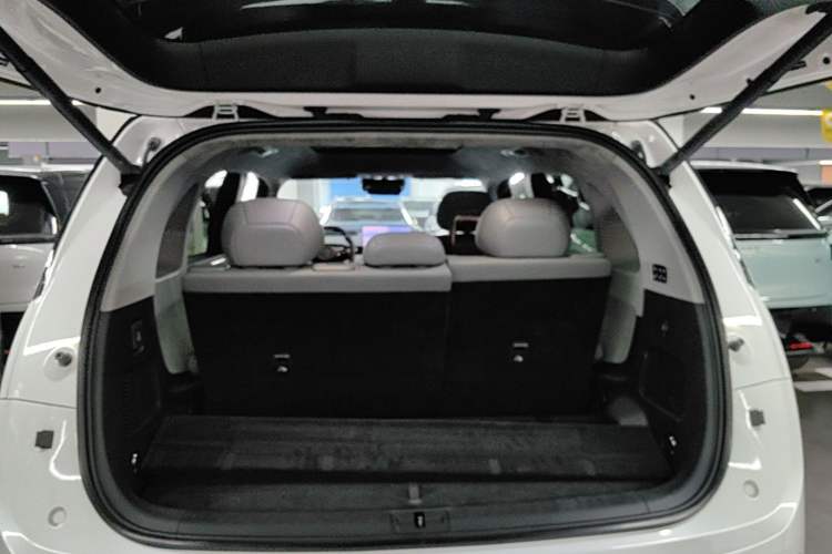 Used Zeekr MIX 2025 Intelligent Driving Version Trunk