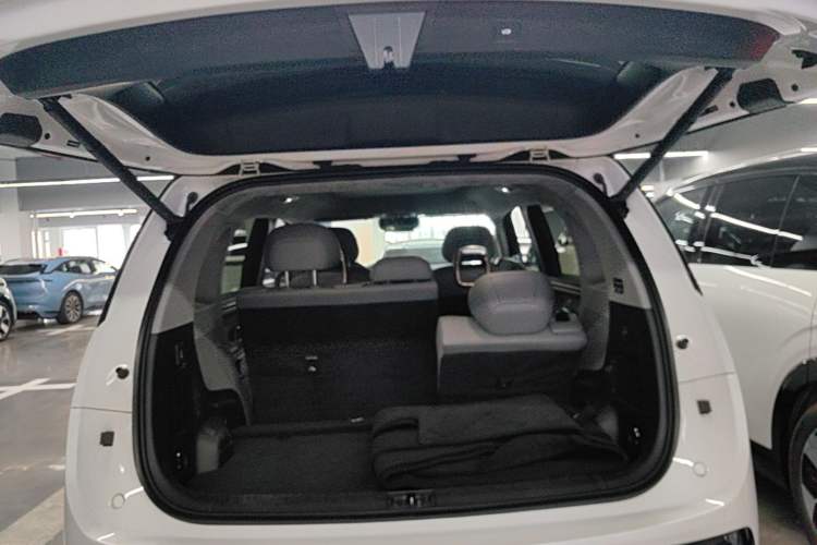 Used Zeekr MIX 2025 Intelligent Driving Version Trunk