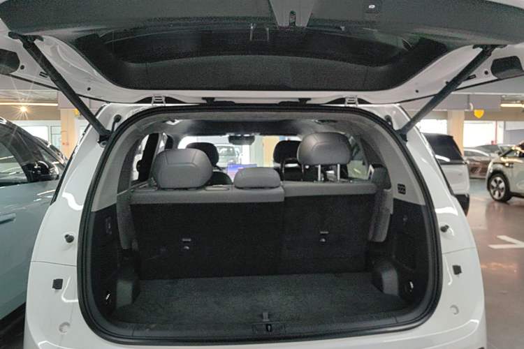 Used Zeekr MIX 2025 Intelligent Driving Version Trunk