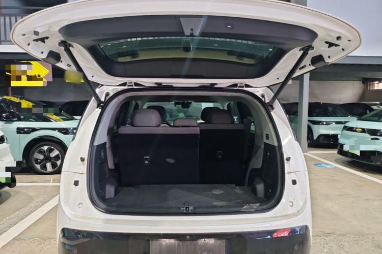 Used Zeekr MIX 2025 Intelligent Driving Version Trunk