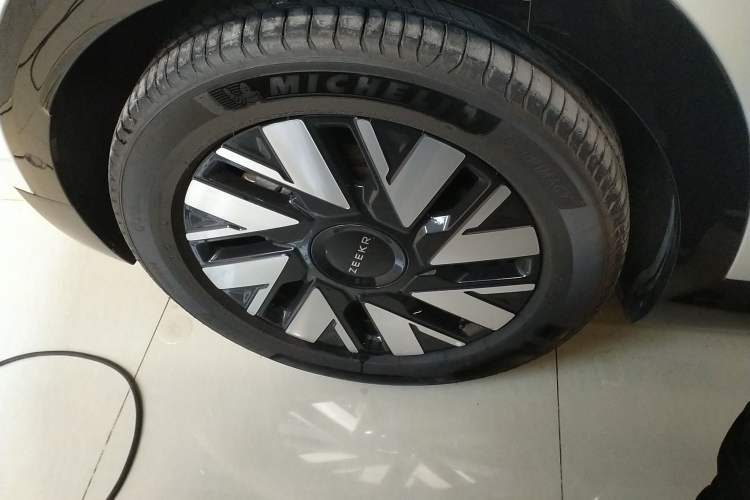 Used Zeekr MIX 2025 Long-Range Intelligent Driving Edition Exterior 8