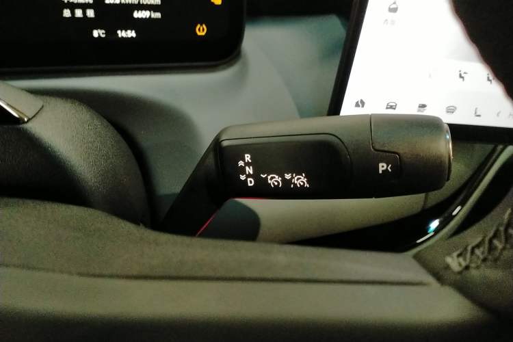 Used Zeekr MIX 2025 Long-Range Intelligent Driving Edition Gear Lever