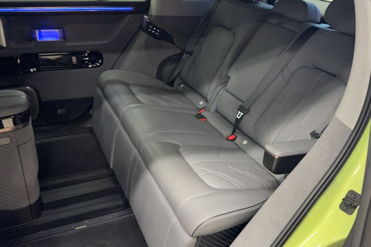 Used Zeekr MIX 2025 Long-Range Intelligent Driving Edition Interior 3