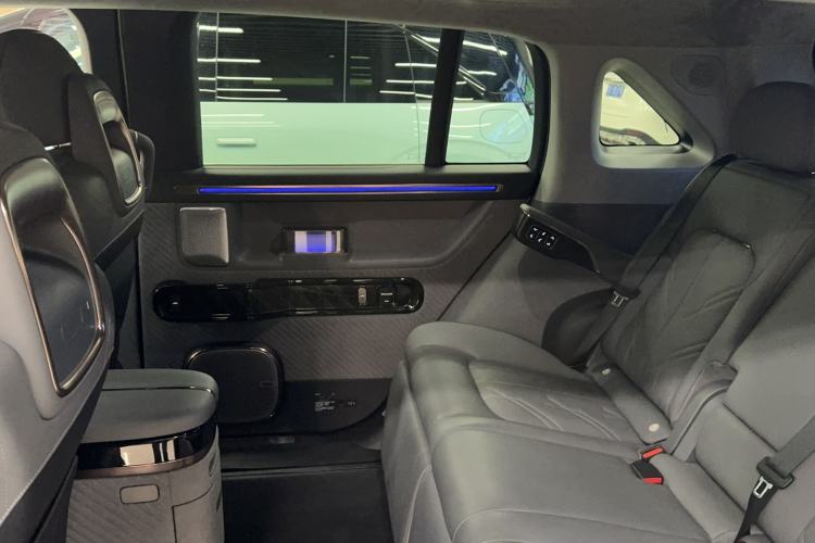Used Zeekr MIX 2025 Long-Range Intelligent Driving Edition Interior 5