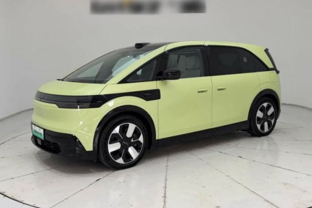 Używany Zeekr MIX 2025 Intelligent Driving Version