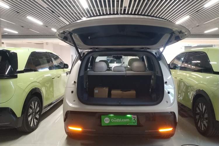Used Zeekr MIX 2025 Long-Range Intelligent Driving Edition Trunk