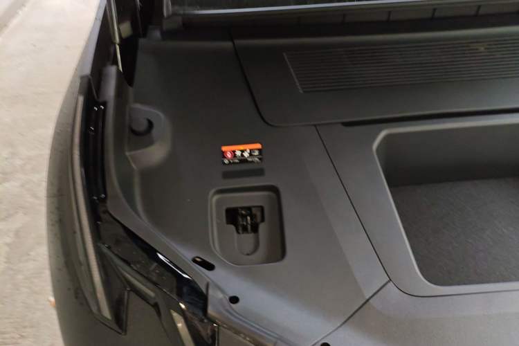 Used Zeekr X 2025 5-Seater Rear-Drive Version Engine Bay Right