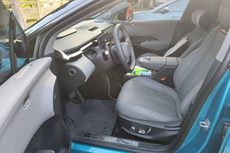 Used Zeekr X 2023 Rear-Drive YOU Edition 4 Seats Driver Seat