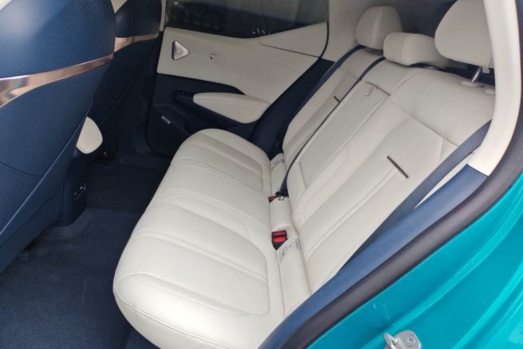 Used Zeekr X 2023 Four-Wheel-Drive YOU Edition 5 Seats Left Rear Seat
