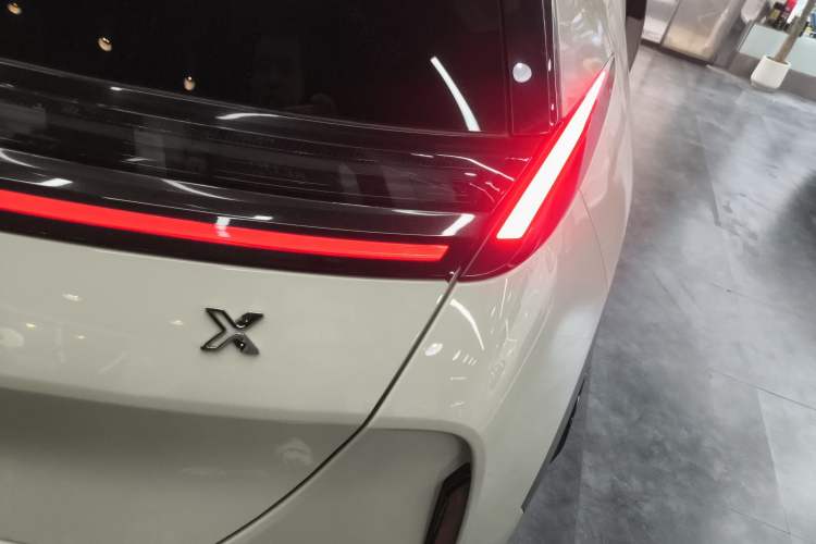 Used Zeekr X 2023 Rear-Drive ME Version 5 Seats Exterior 6