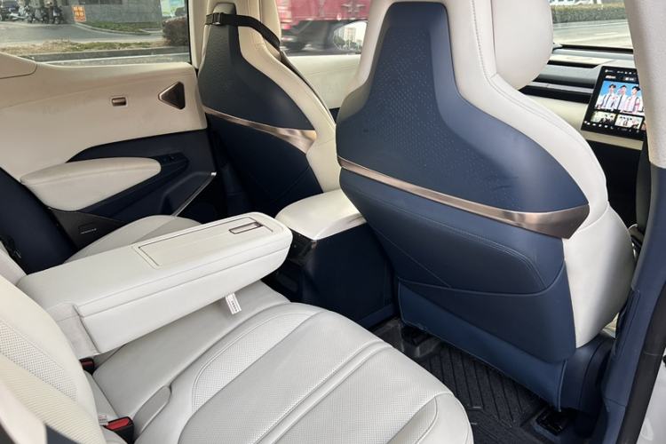 Used Zeekr X 2023 Rear-Drive YOU Edition 4 Seats Interior 7