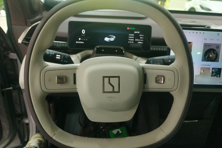 Used Zeekr X 2023 Four-Wheel Drive YOU Edition 4 Seats Steering Wheel