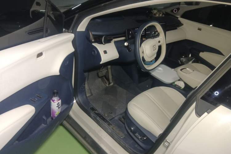 Used Zeekr X 2023 Rear-Drive YOU Edition 4 Seats Driver Seat