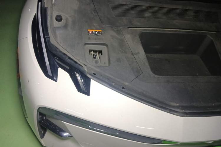Used Zeekr X 2023 Rear-Drive YOU Edition 4 Seats Engine Bay Right