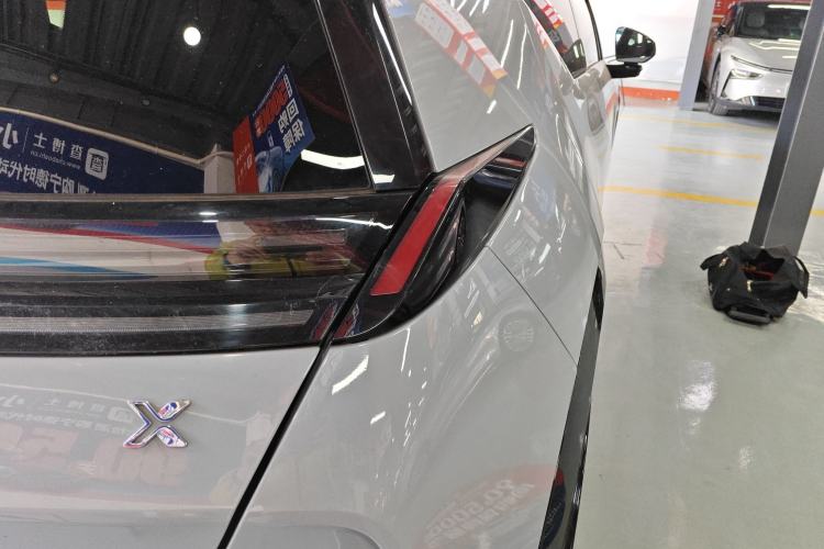 Used Zeekr X 2023 Rear-Drive YOU Edition 4 Seats Exterior 2