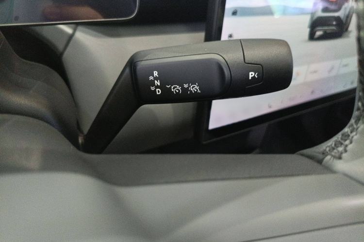 Used Zeekr X 2023 Rear-Drive YOU Edition 4 Seats Gear Lever