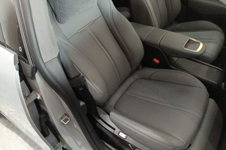 Used Zeekr X 2023 Rear-Drive YOU Edition 4 Seats Right Front Seat