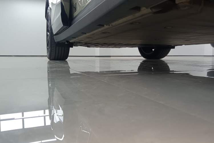 Used Zeekr X 2023 Rear-Drive YOU Edition 4 Seats Right Side Sill