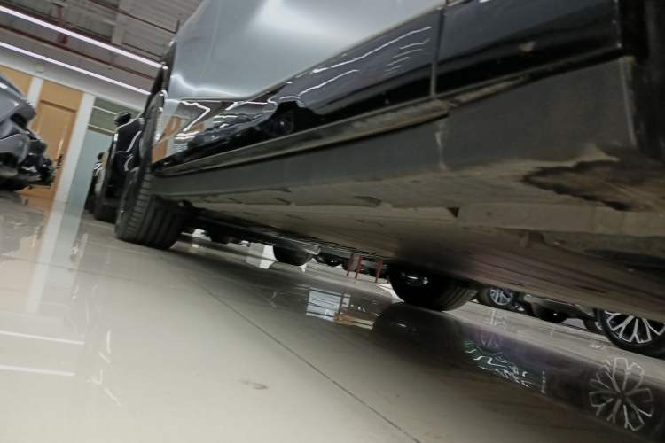 Used Zeekr X 2023 Rear-Drive ME Version 5 Seats Right Side Sill