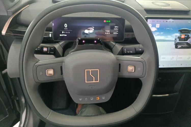 Used Zeekr X 2023 Rear-Drive YOU Edition 4 Seats Steering Wheel