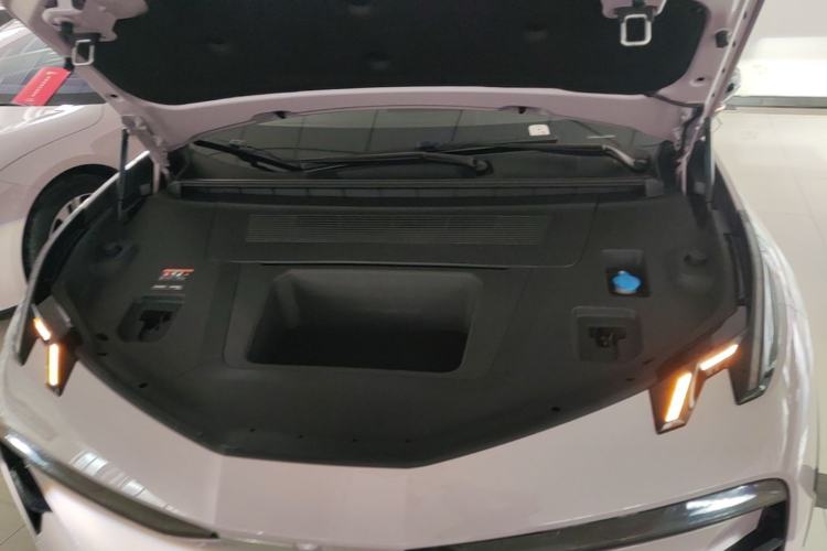 Used Zeekr X 2023 Four-Wheel Drive YOU Edition 4 Seats Engine Bay