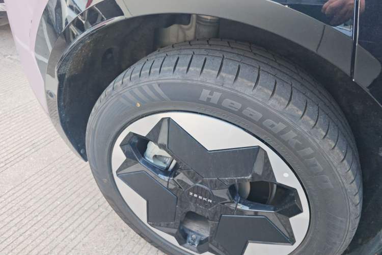 Used Zeekr X 2023 Four-Wheel-Drive YOU Edition 5 Seats Exterior 5