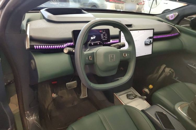 Used Zeekr X 2023 Four-Wheel-Drive YOU Edition 5 Seats Center Console