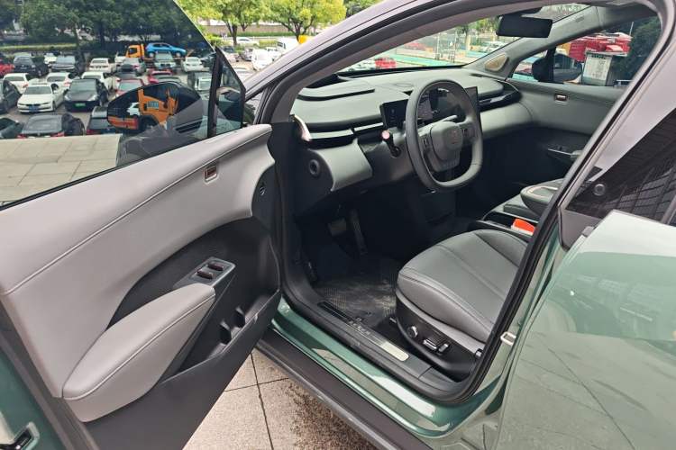 Used Zeekr X 2023 Rear-Drive YOU Edition 4 Seats Driver Seat