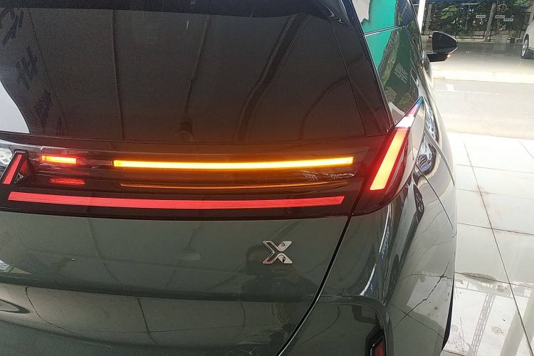Used Zeekr X 2023 Rear-Drive YOU Edition 4 Seats Exterior 6
