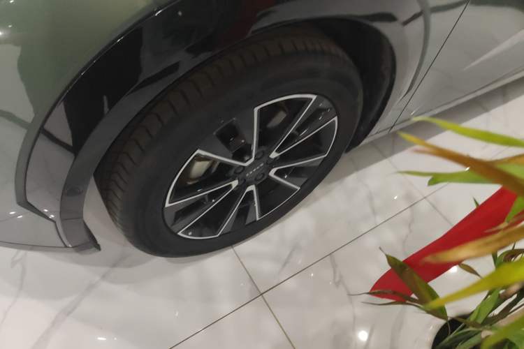 Used Zeekr X 2023 Rear-Drive YOU Edition 4 Seats Exterior 7