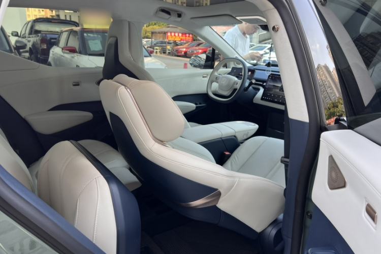 Used Zeekr X 2023 Rear-Drive YOU Edition 4 Seats Interior 5