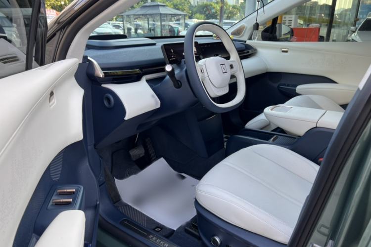 Used Zeekr X 2023 Rear-Drive YOU Edition 4 Seats Interior 7