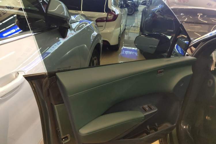 Used Zeekr X 2023 Four-Wheel-Drive YOU Edition 5 Seats Left Front Door Interior