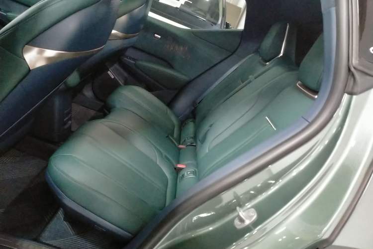 Used Zeekr X 2023 Four-Wheel Drive YOU Edition 4 Seats Left Rear Seat