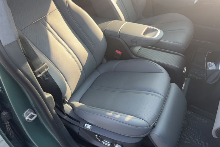Used Zeekr X 2023 Rear-Drive YOU Edition 4 Seats Right Front Seat